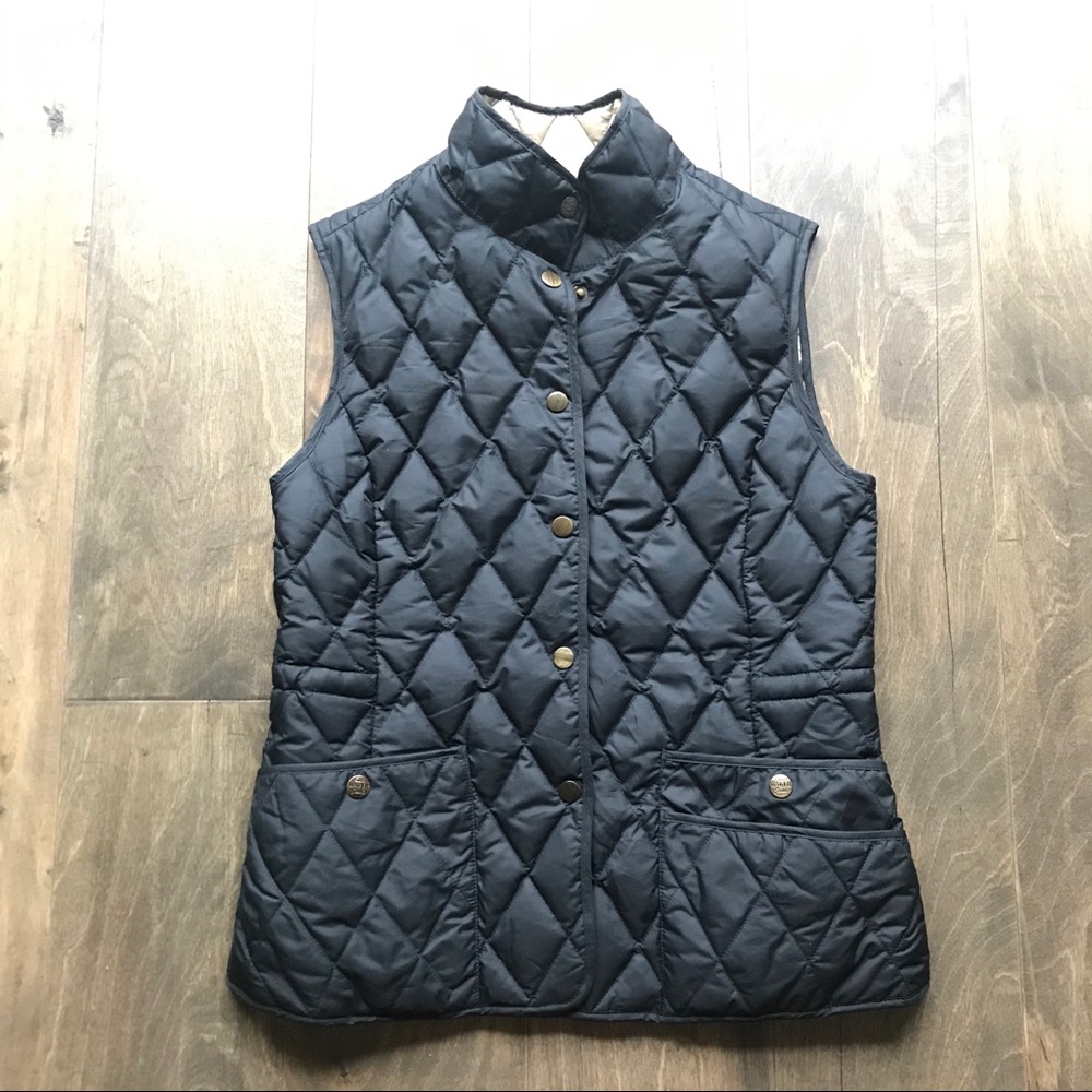 Eddie Bauer Goose down quilted vest. Pacific Northwest style and very demure